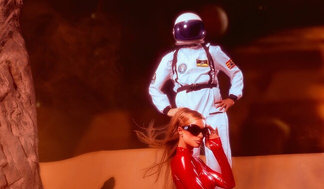 Фото: instagram.com/parishilton