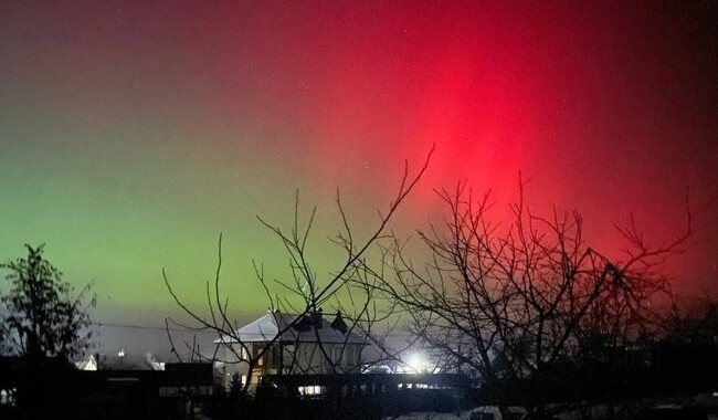 Полярне сяйво над Україною. Фото: t.me/insiderUKR