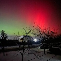 Полярне сяйво над Україною. Фото: t.me/insiderUKR