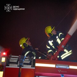 Удар по бизнес-центру в Одессе 1 октября. Фото: t.me/dsns_telegram