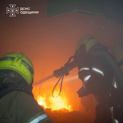 Удар по бизнес-центру в Одессе 1 октября. Фото: t.me/dsns_telegram