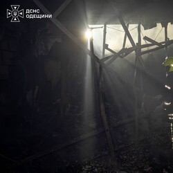Удар по бизнес-центру в Одессе 1 октября. Фото: t.me/dsns_telegram