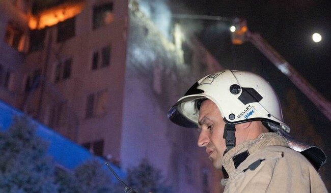 Удар по бизнес-центру в Одессе 1 октября. Фото: t.me/dsns_telegram